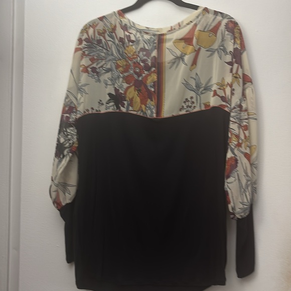 Anthropologie shirt.  TINY.  Sz xl - Picture 4 of 4